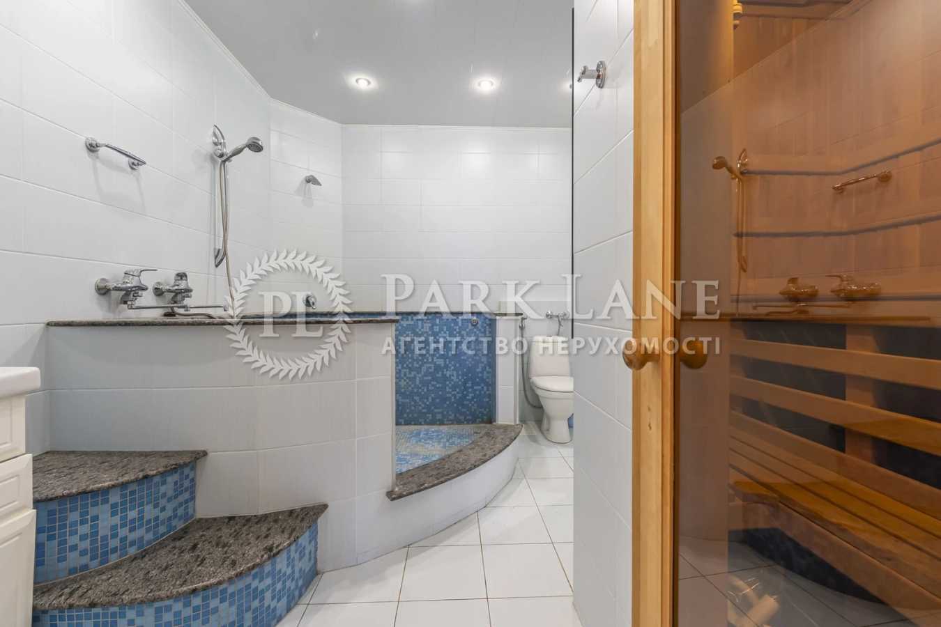 Продажа 3-комнатной квартиры 119 м², Кловский спуск, 5