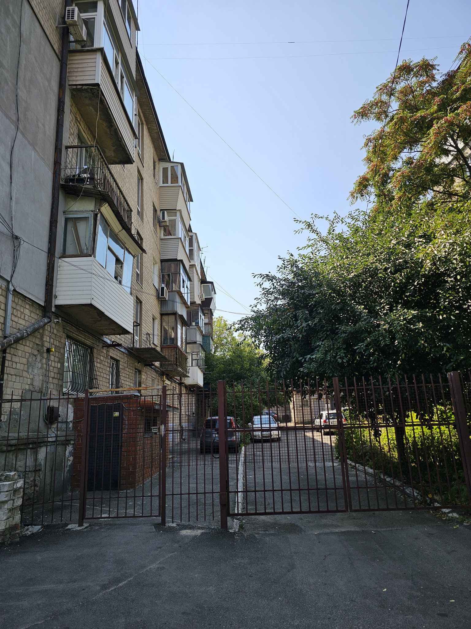 Продаж студії 57.6 м², Михайла Грушевського вул., 54