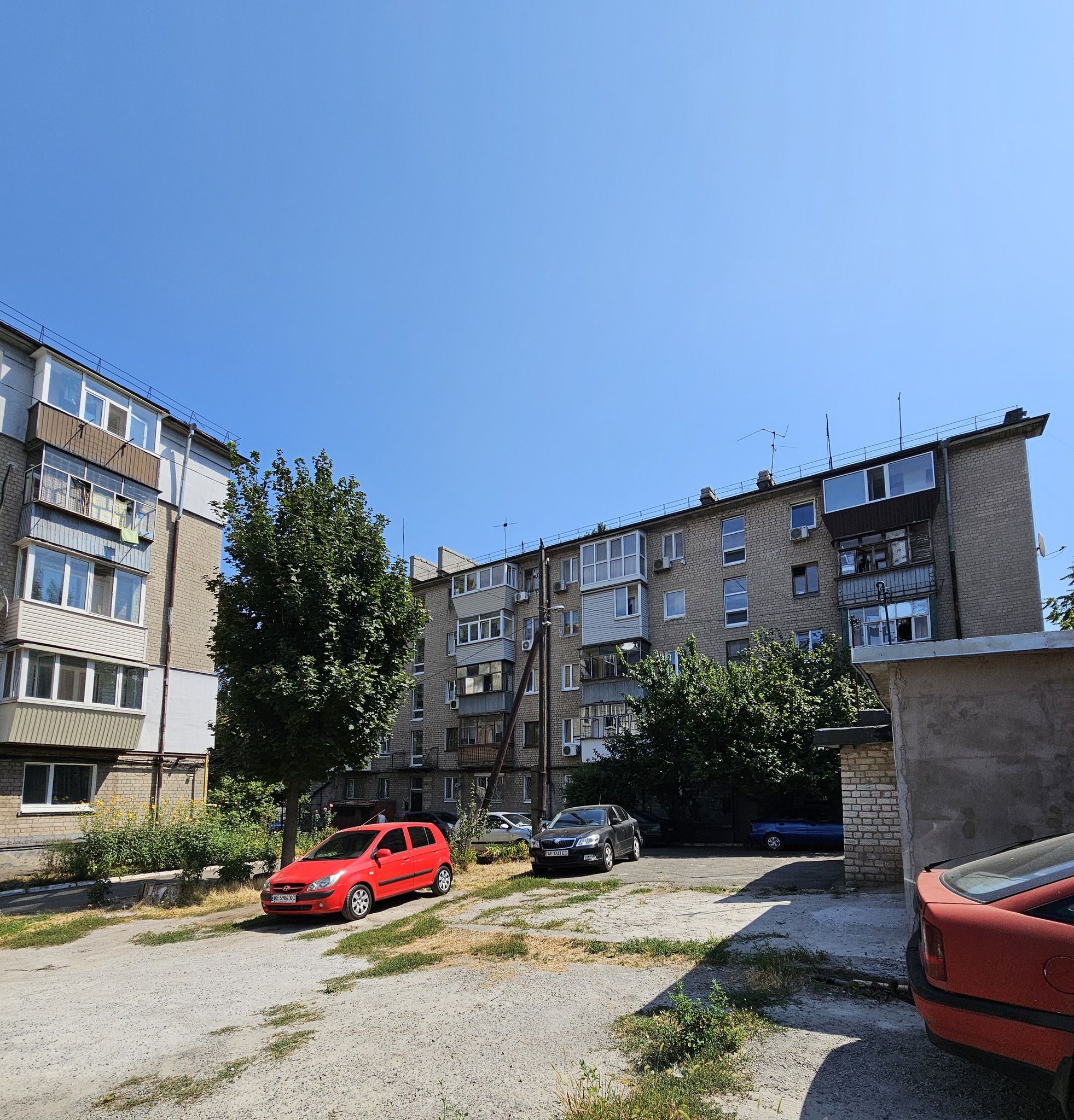 Продаж студії 57.6 м², Михайла Грушевського вул., 54