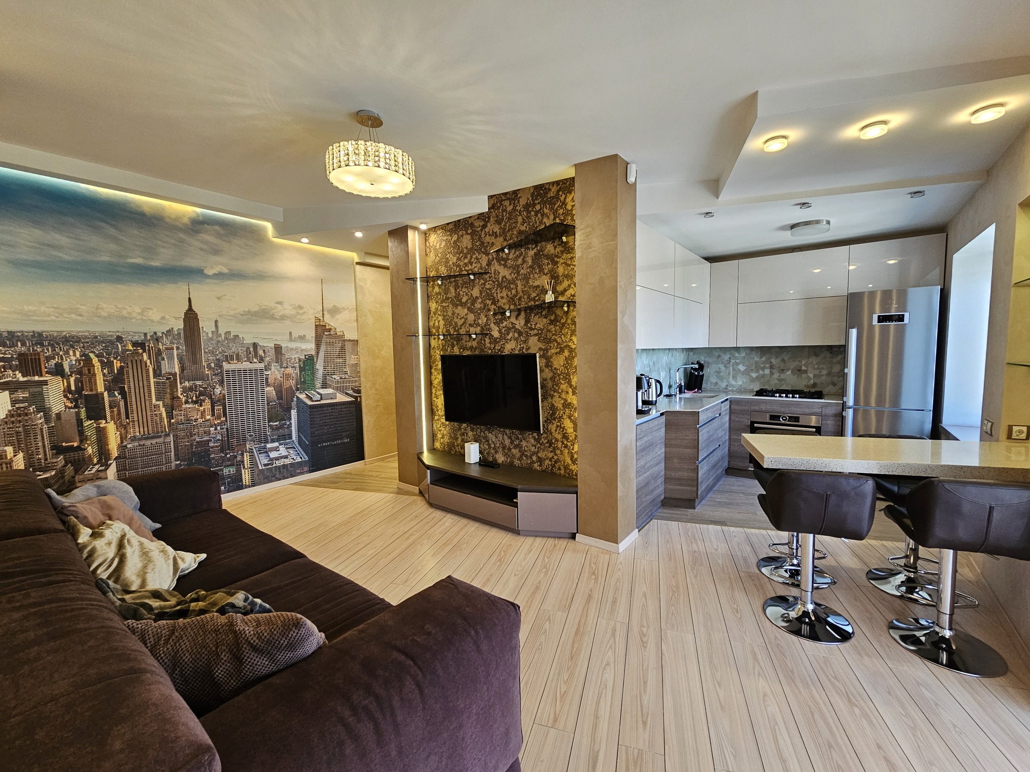 Продаж студії 57.6 м², Михайла Грушевського вул., 54
