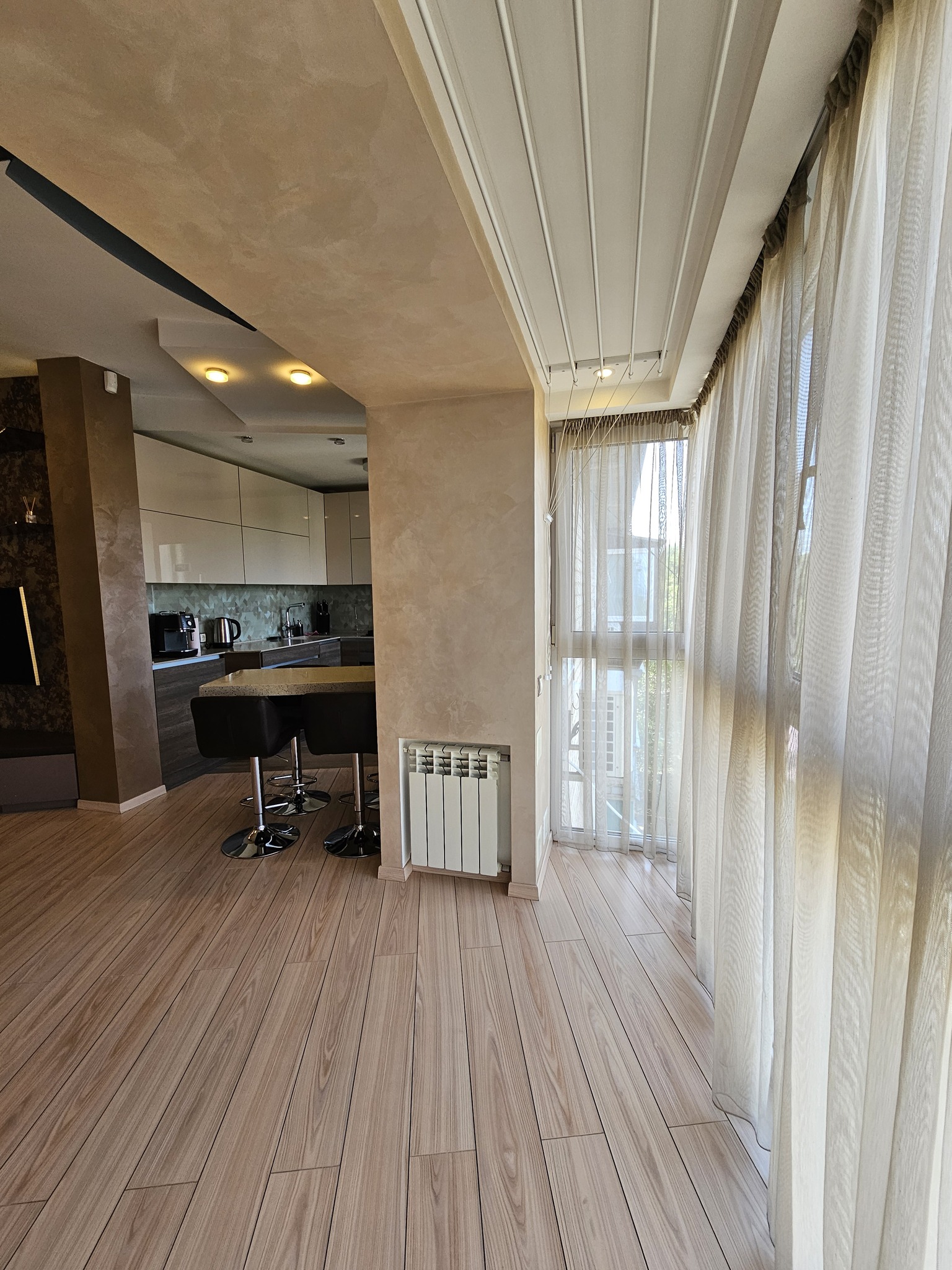 Продаж студії 57.6 м², Михайла Грушевського вул., 54
