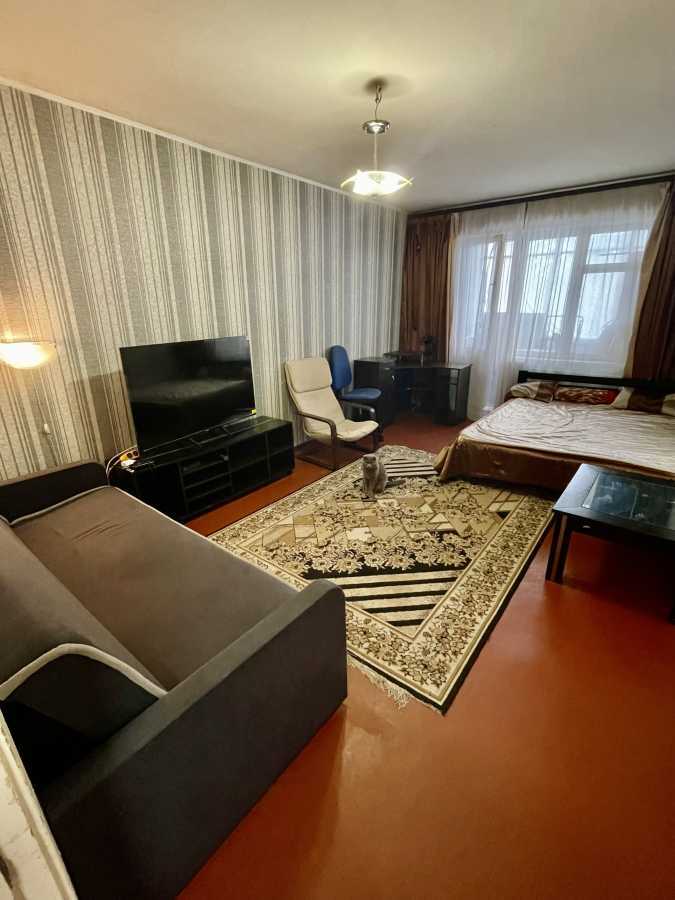 Оренда 1-кімнатної квартири 41 м², Героїв Дніпра вул., 40А