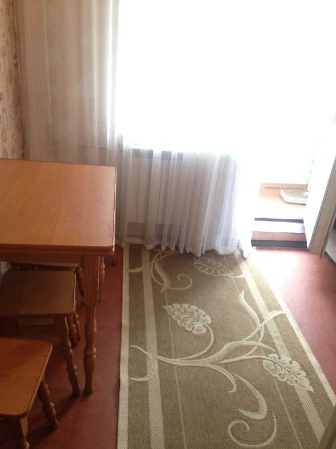 Оренда 1-кімнатної квартири 41 м², Героїв Дніпра вул., 40А