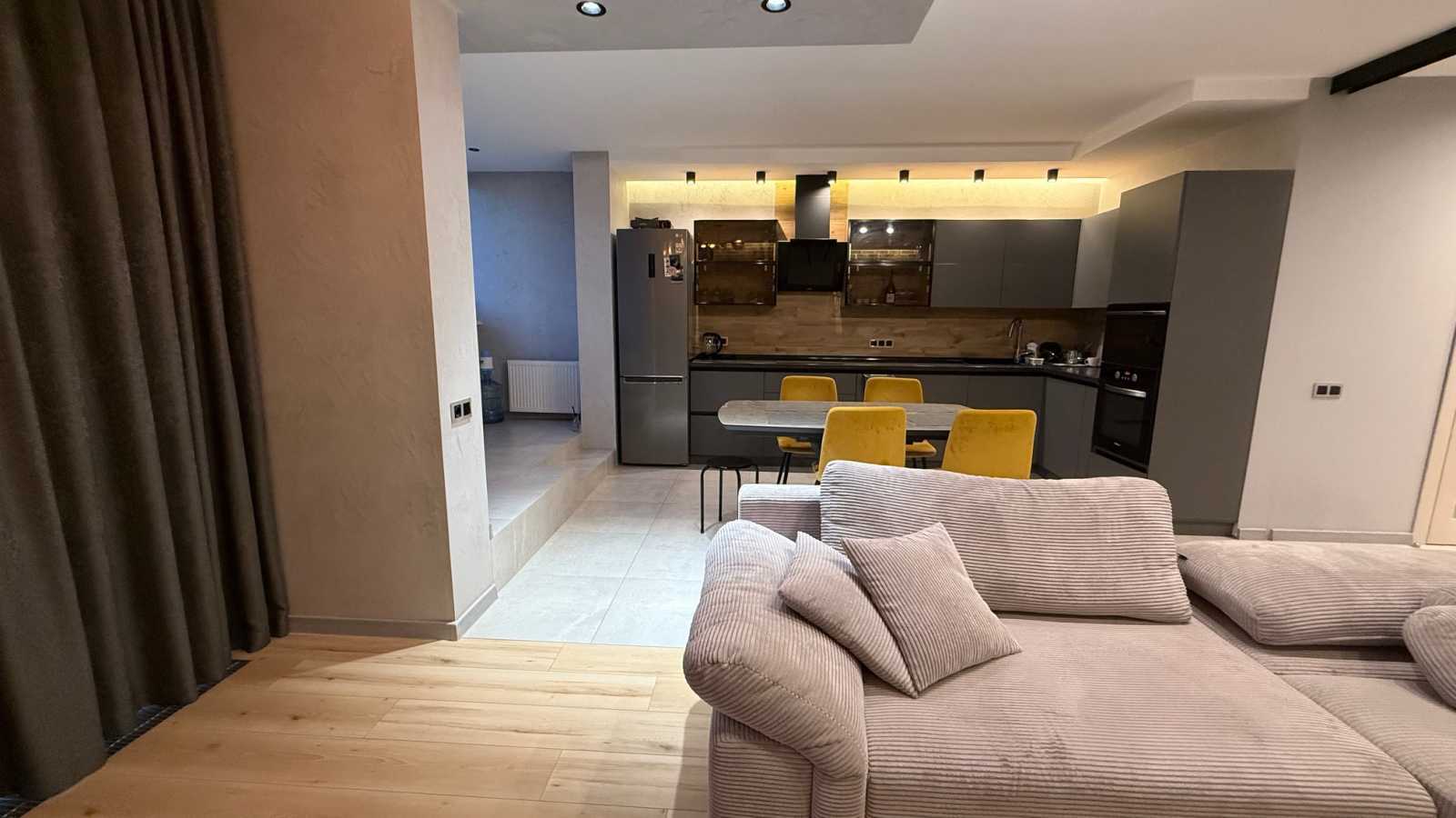 Оренда 3-кімнатної квартири 85 м², В'ячеслава Чорновола вул., 6