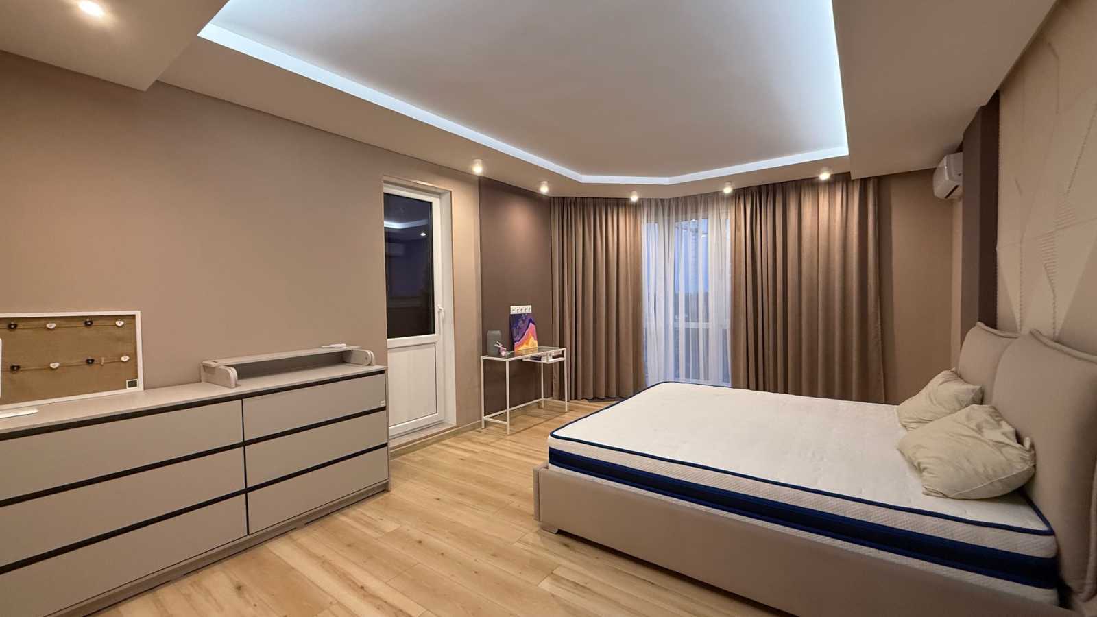 Оренда 3-кімнатної квартири 85 м², В'ячеслава Чорновола вул., 6