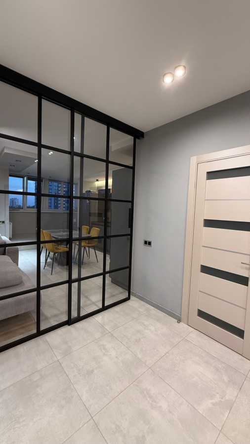Оренда 3-кімнатної квартири 85 м², В'ячеслава Чорновола вул., 6