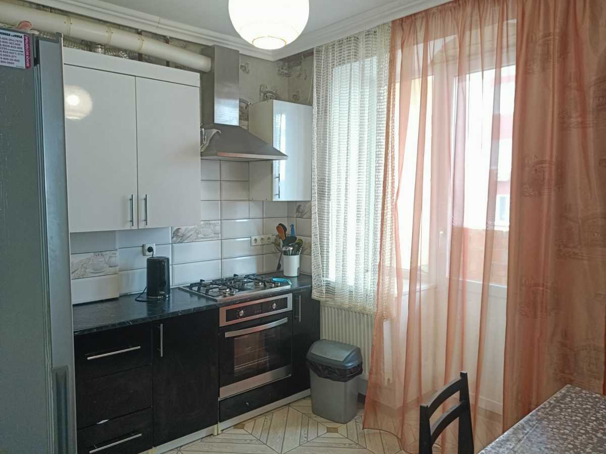 Продаж 1-кімнатної квартири 35 м², Вереснева вул., 22