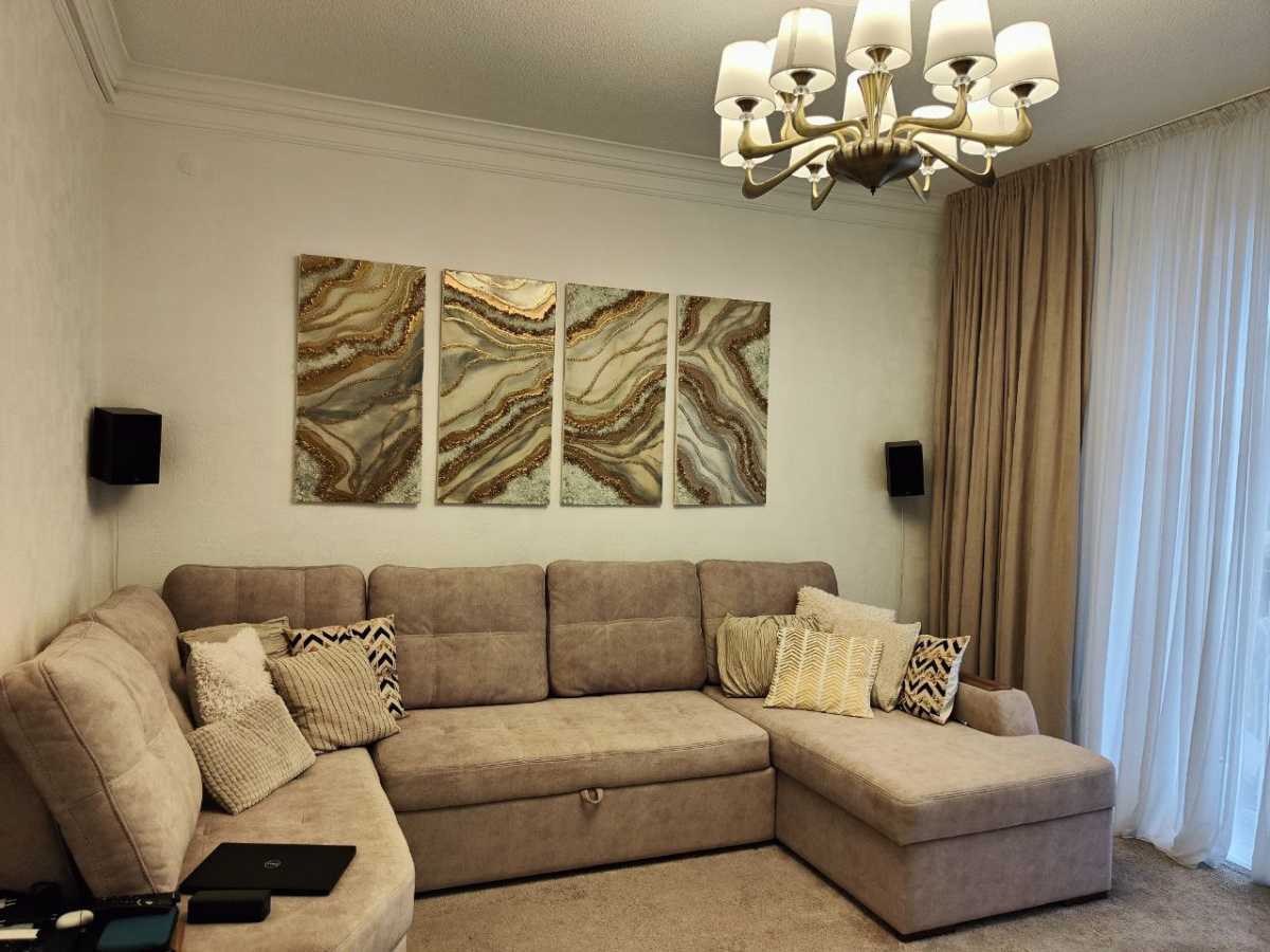 Аренда 4-комнатной квартиры 94 м², Дмитрия Яворницкого просп., 46
