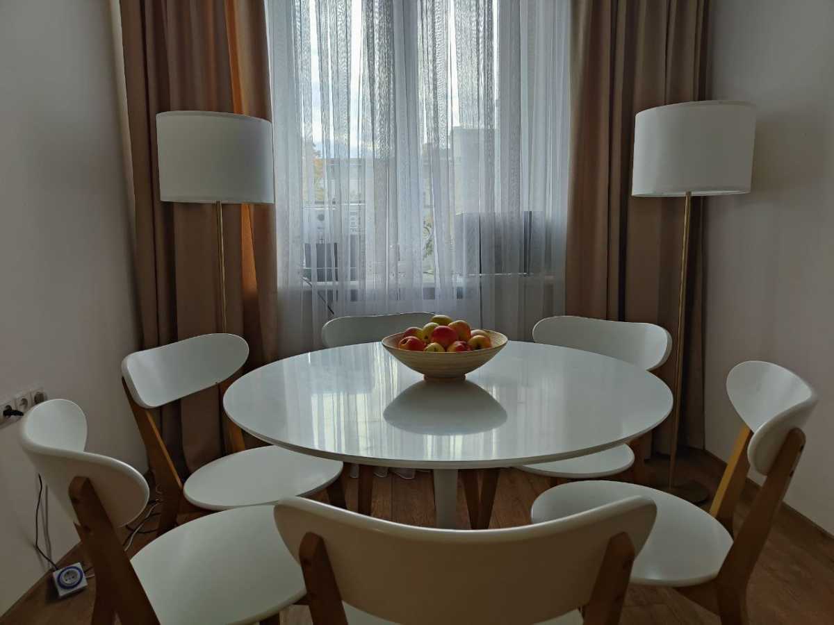 Аренда 4-комнатной квартиры 94 м², Дмитрия Яворницкого просп., 46