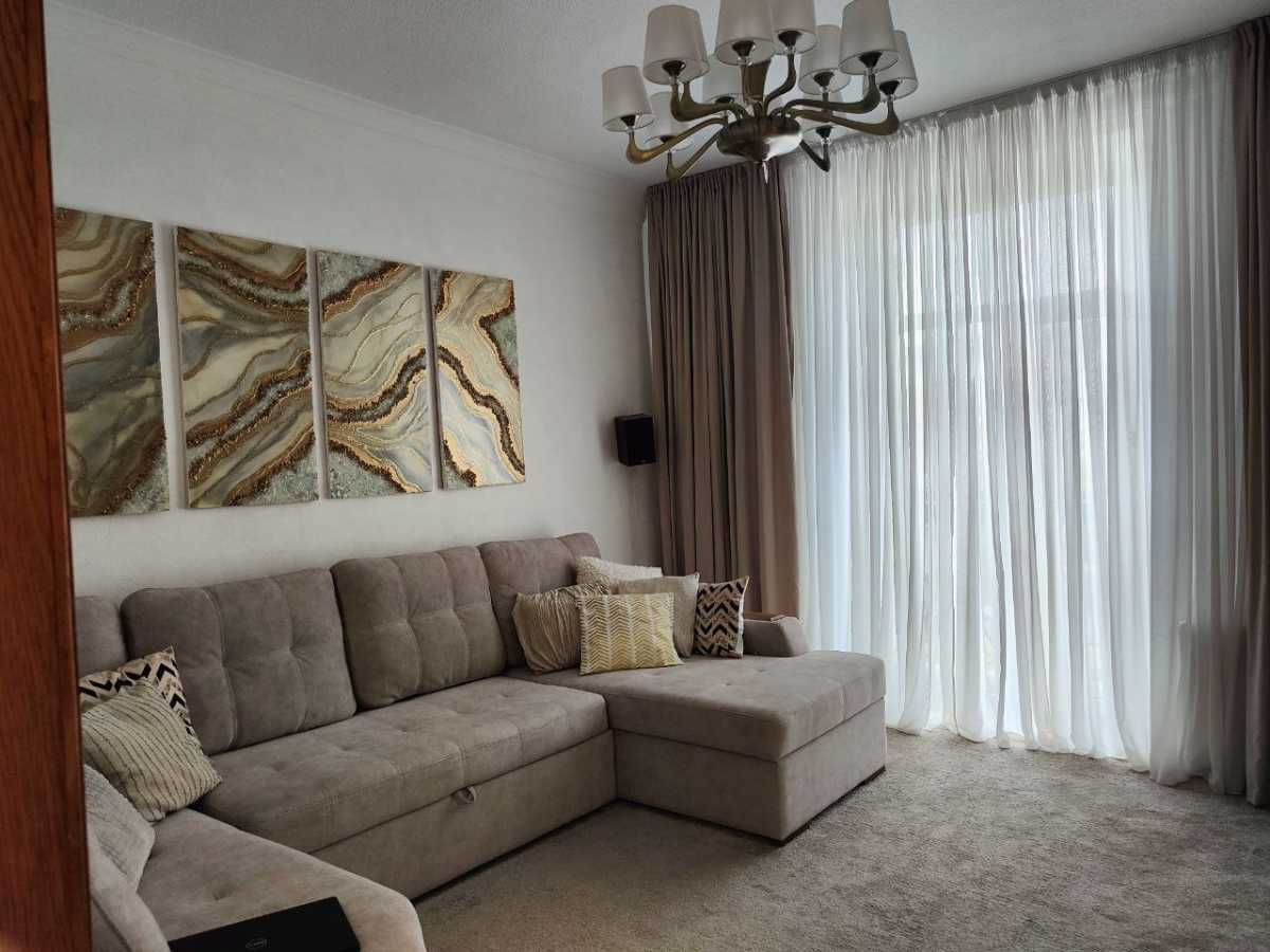 Аренда 4-комнатной квартиры 94 м², Дмитрия Яворницкого просп., 46