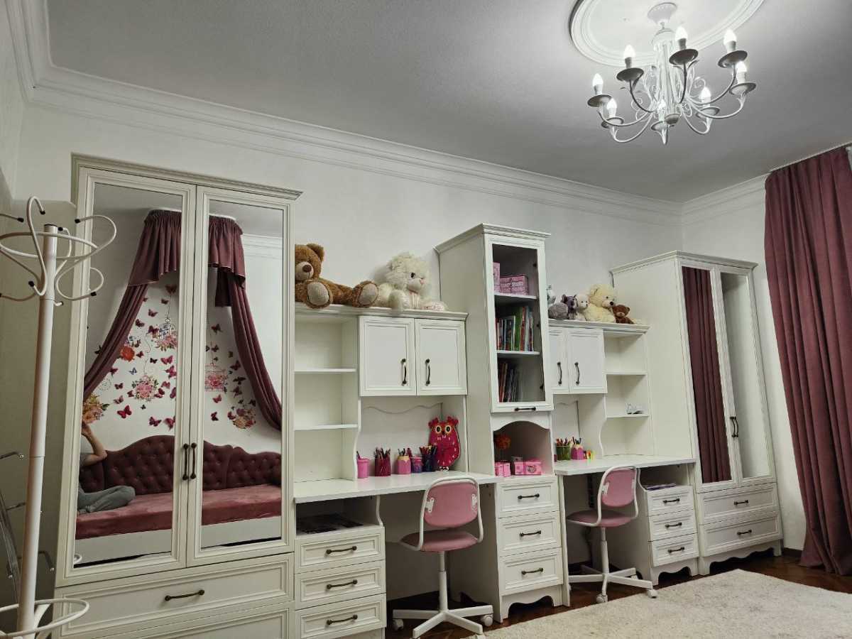 Аренда 4-комнатной квартиры 94 м², Дмитрия Яворницкого просп., 46