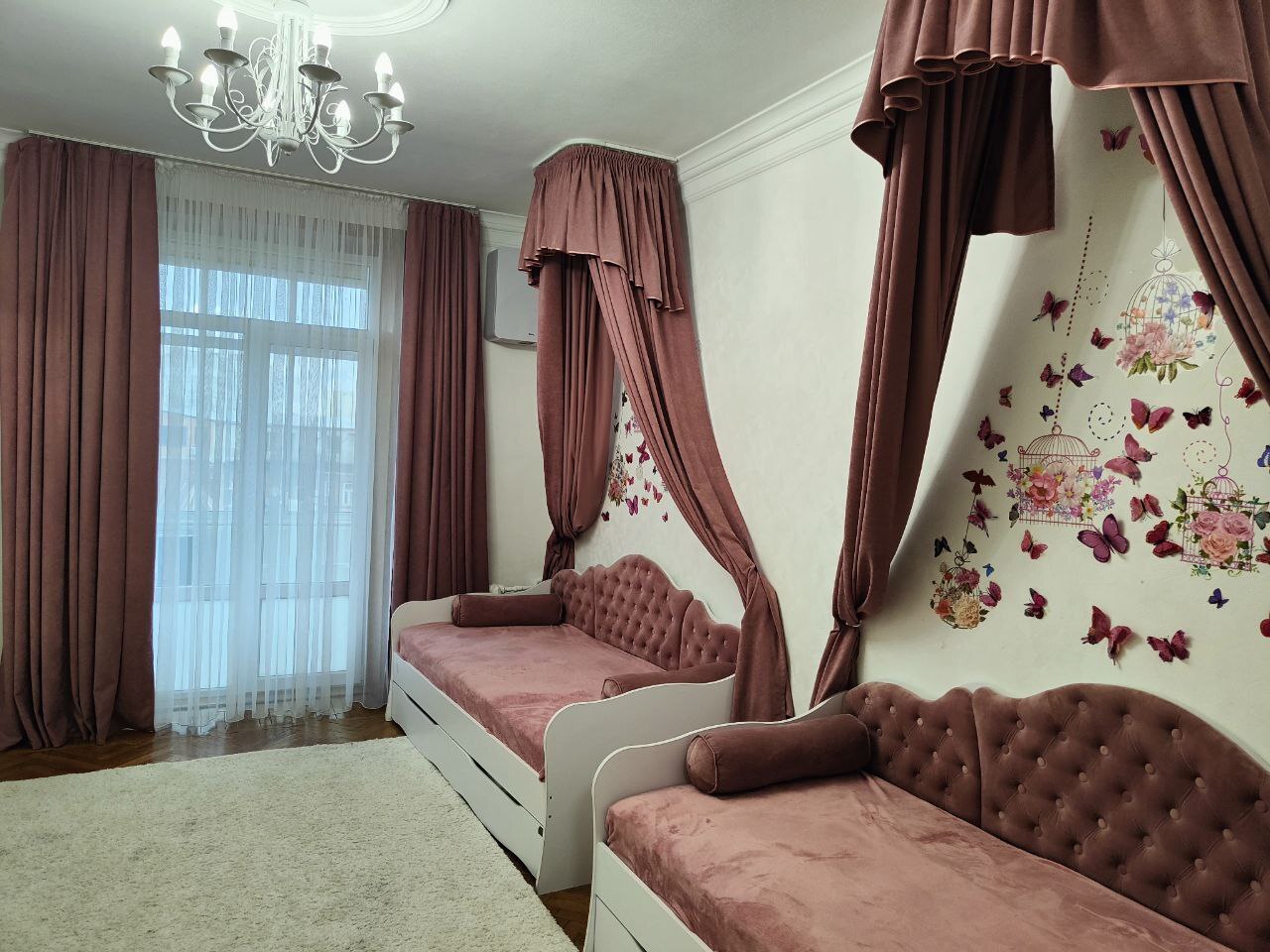 Аренда 4-комнатной квартиры 94 м², Дмитрия Яворницкого просп., 46