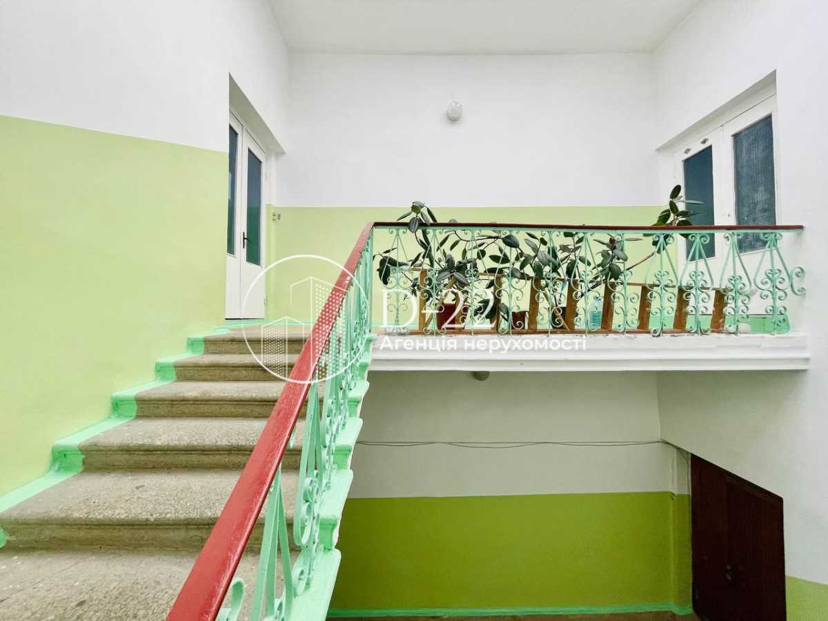 Продаж 1-кімнатної квартири 50.7 м², Миколи Кібальчича вул., Лисенка, 1