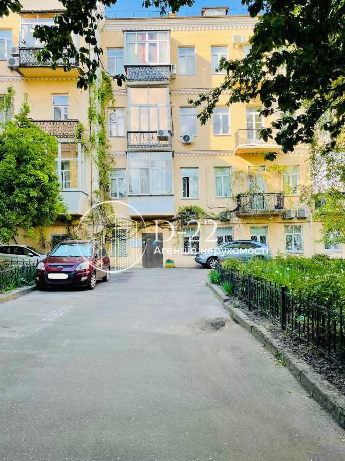 Продаж 1-кімнатної квартири 50.7 м², Миколи Кібальчича вул., Лисенка, 1