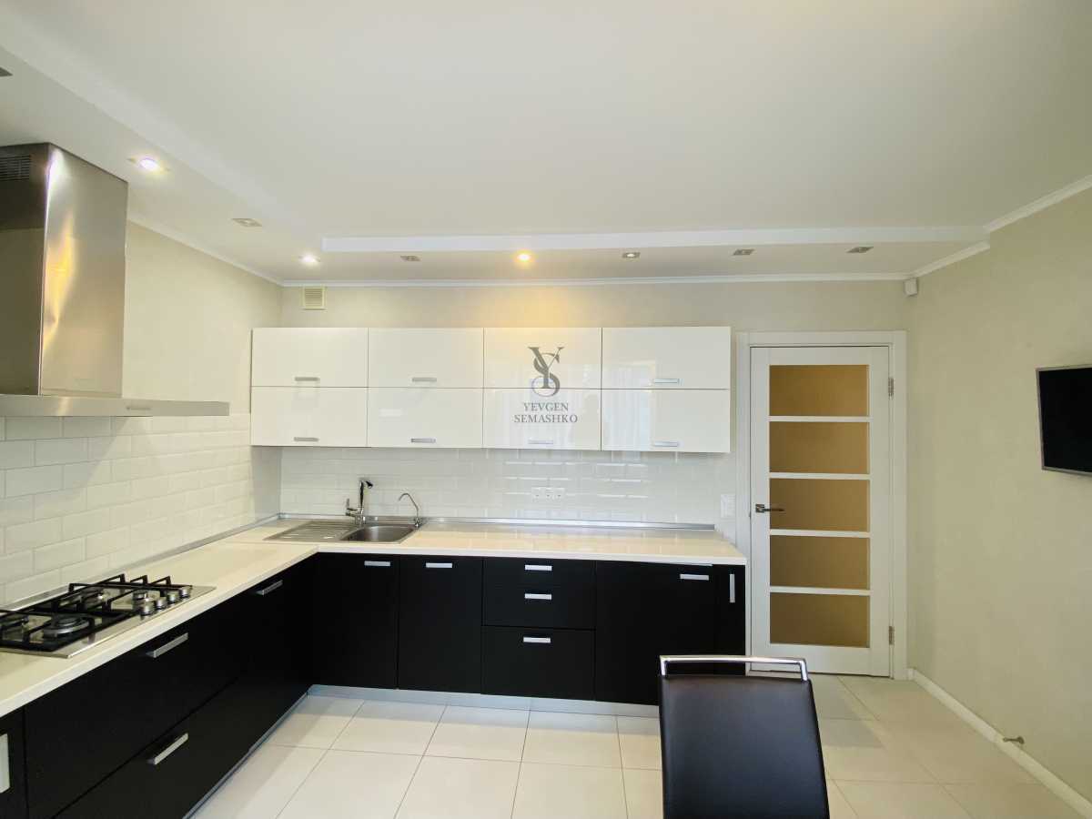 Аренда 3-комнатной квартиры 87 м², Урловская ул., 5