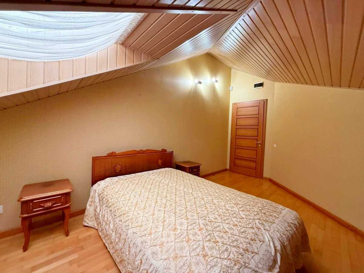 Продаж будинку 330 м², Днепростроевская вул.
