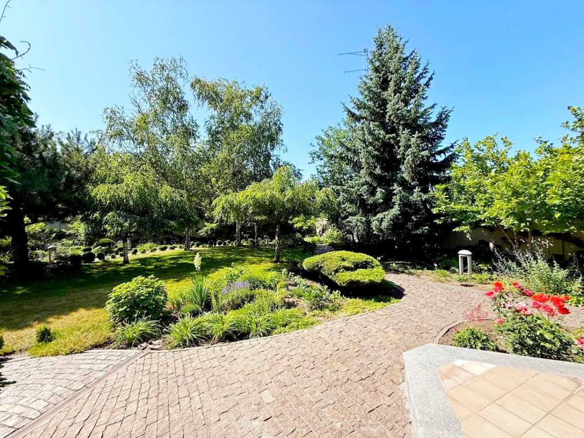 Продаж будинку 330 м², Днепростроевская вул.