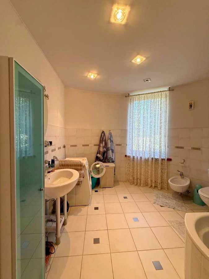 Продаж будинку 330 м², Днепростроевская вул.