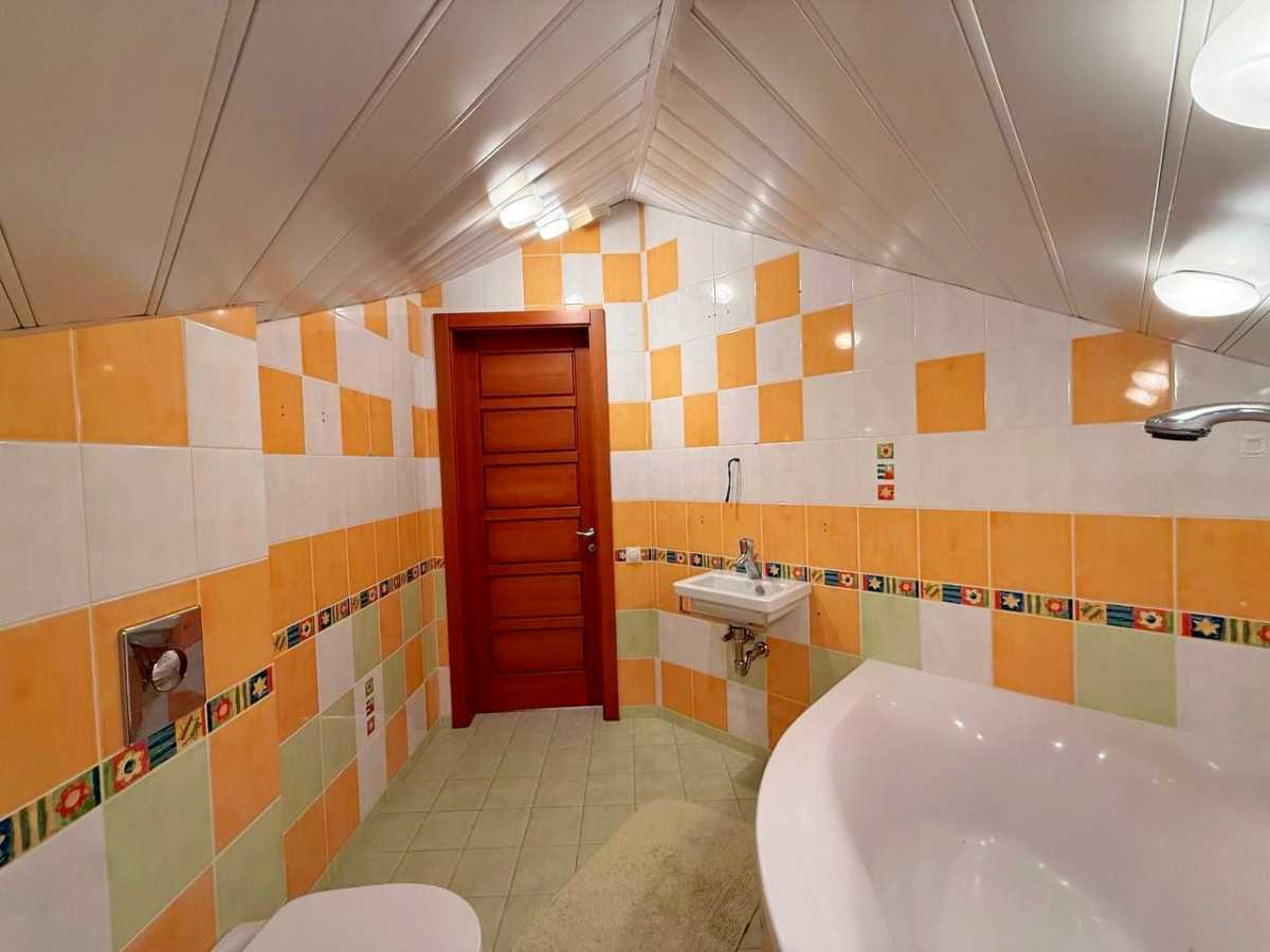 Продаж будинку 330 м², Днепростроевская вул.