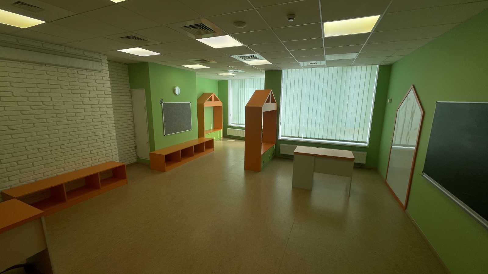 Продаж офісу 334 м², Джона Маккейна вул., 7