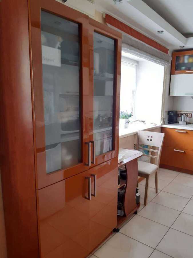 Продажа 3-комнатной квартиры 65 м², Русановская наб., 22