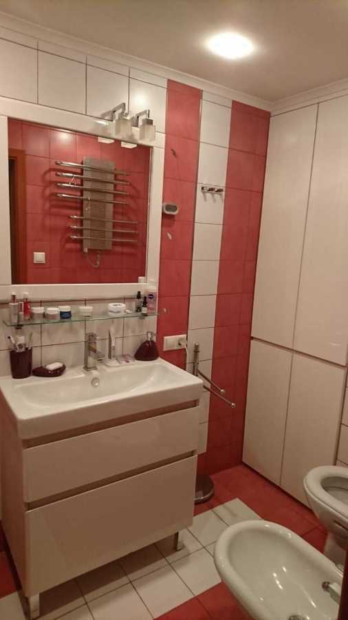 Продажа 3-комнатной квартиры 65 м², Русановская наб., 22