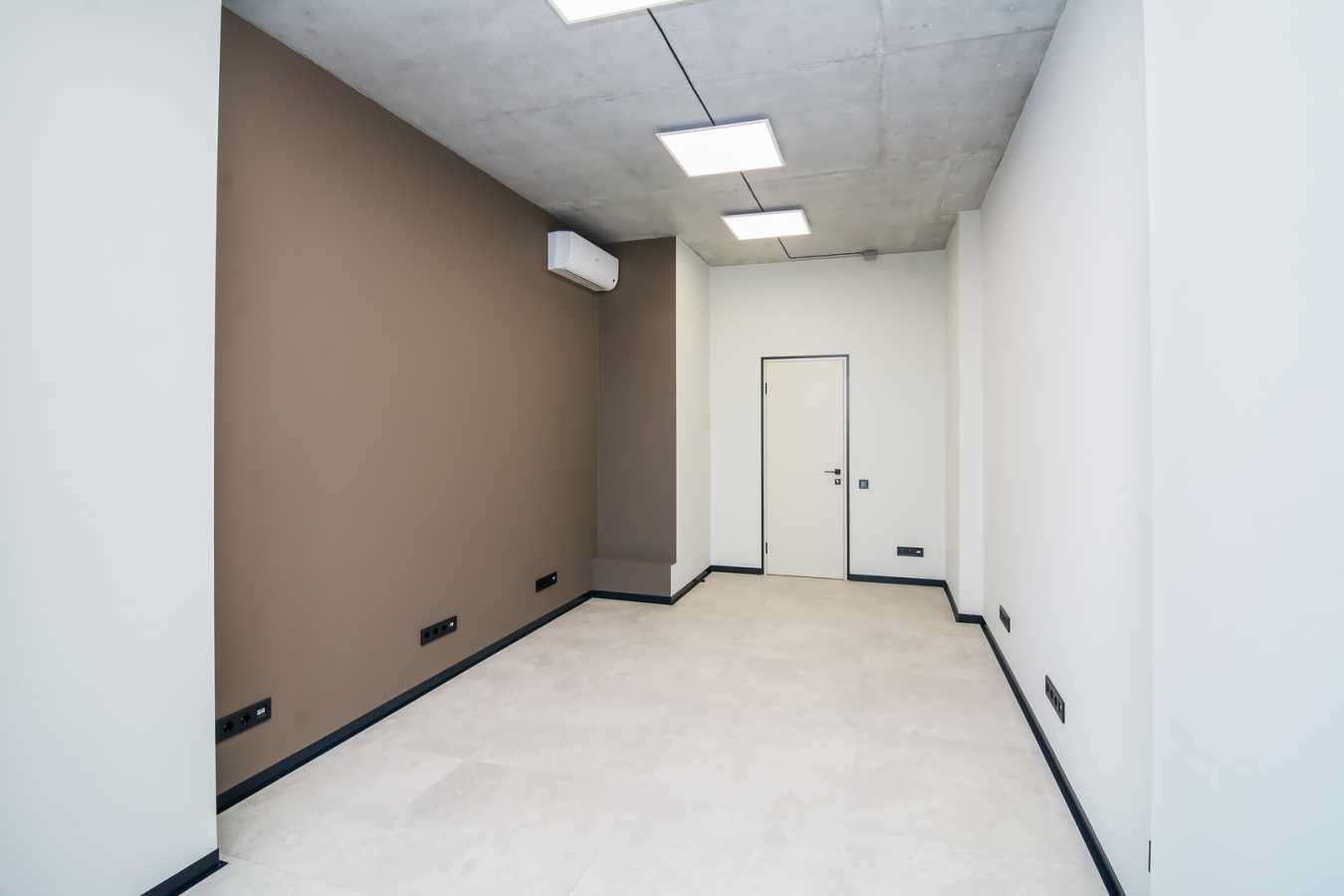 Аренда офиса 140 м², Джона Маккейна ул., 26