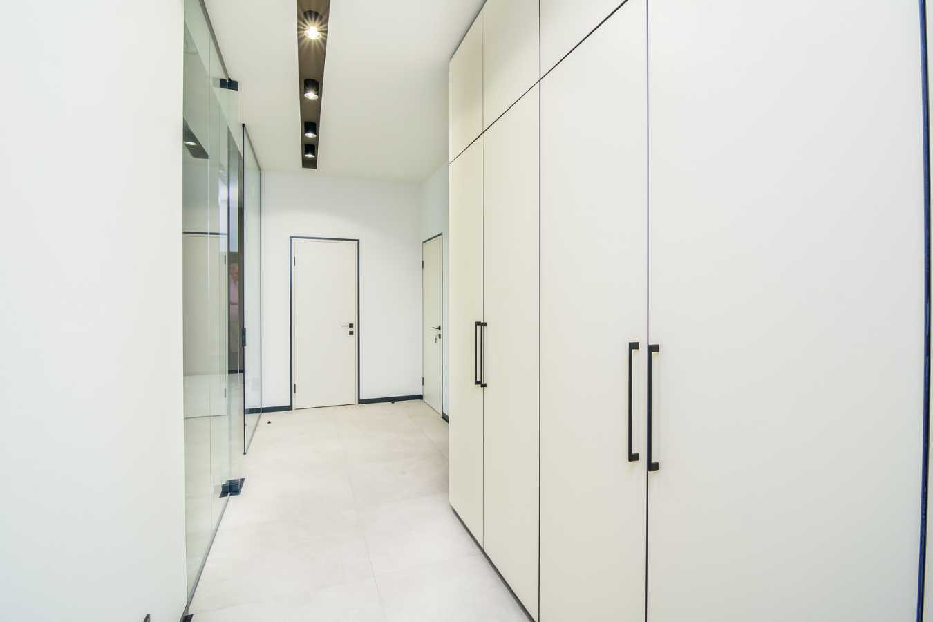 Аренда офиса 140 м², Джона Маккейна ул., 26