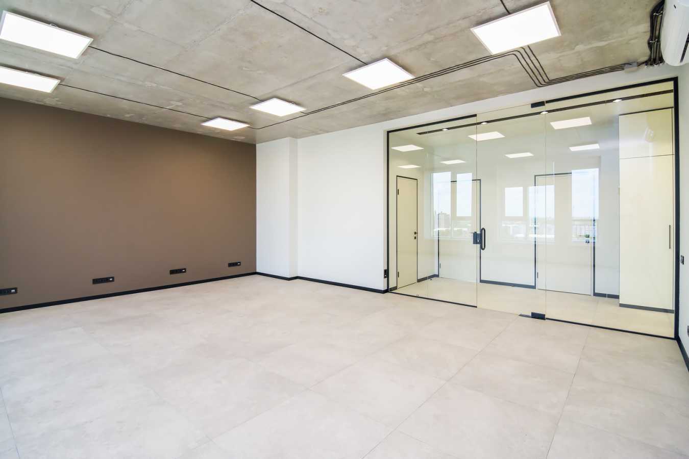 Аренда офиса 140 м², Джона Маккейна ул., 26