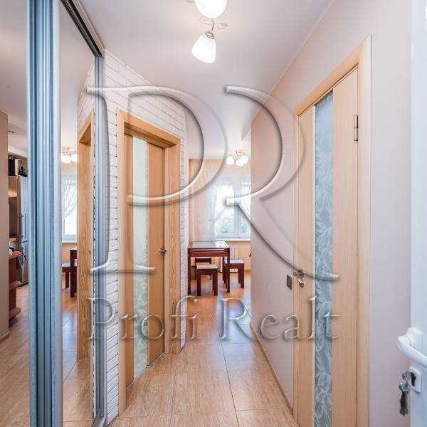 Продажа 1-комнатной квартиры 35 м², Радужная ул., 2Б