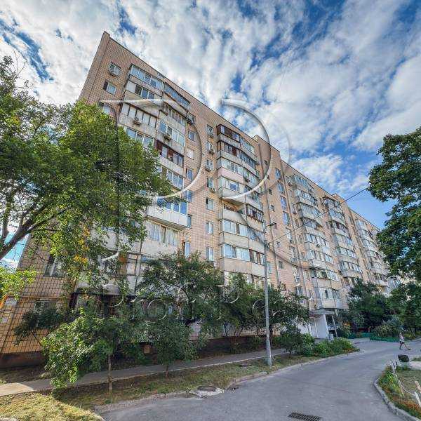 Продажа 1-комнатной квартиры 35 м², Радужная ул., 2Б