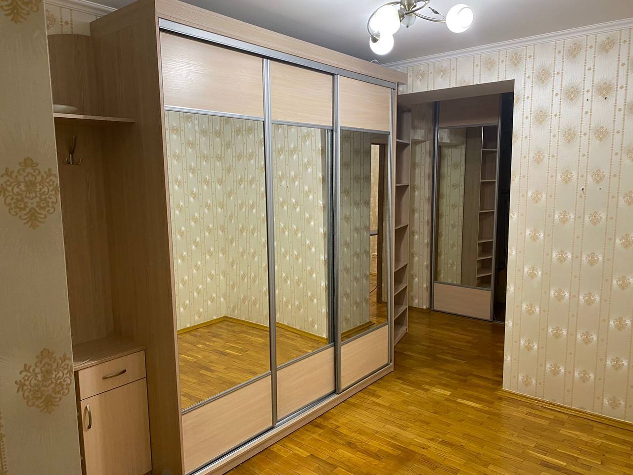 Оренда 3-кімнатної квартири 87 м², Срібнокільська вул., 20