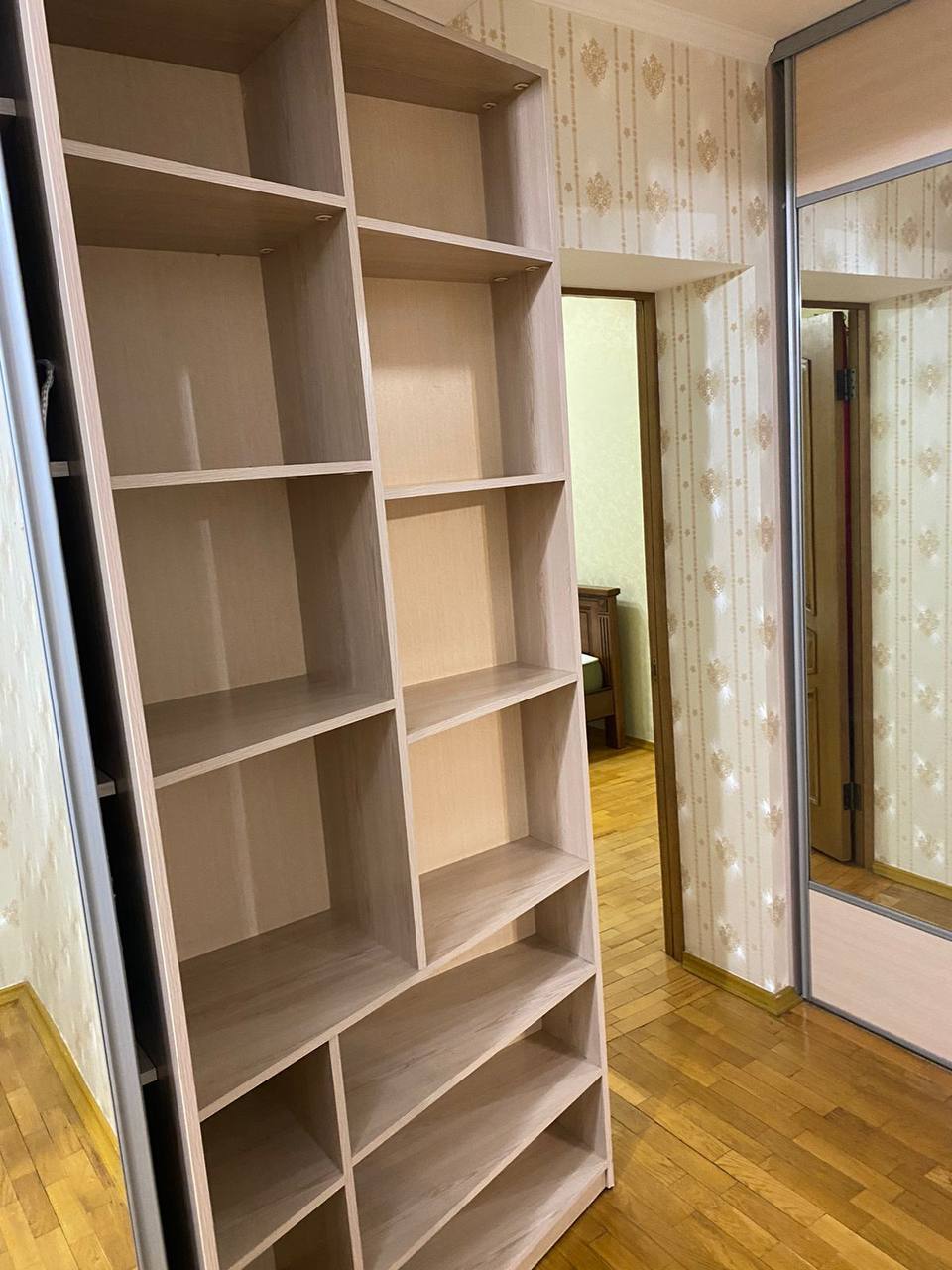 Оренда 3-кімнатної квартири 87 м², Срібнокільська вул., 20