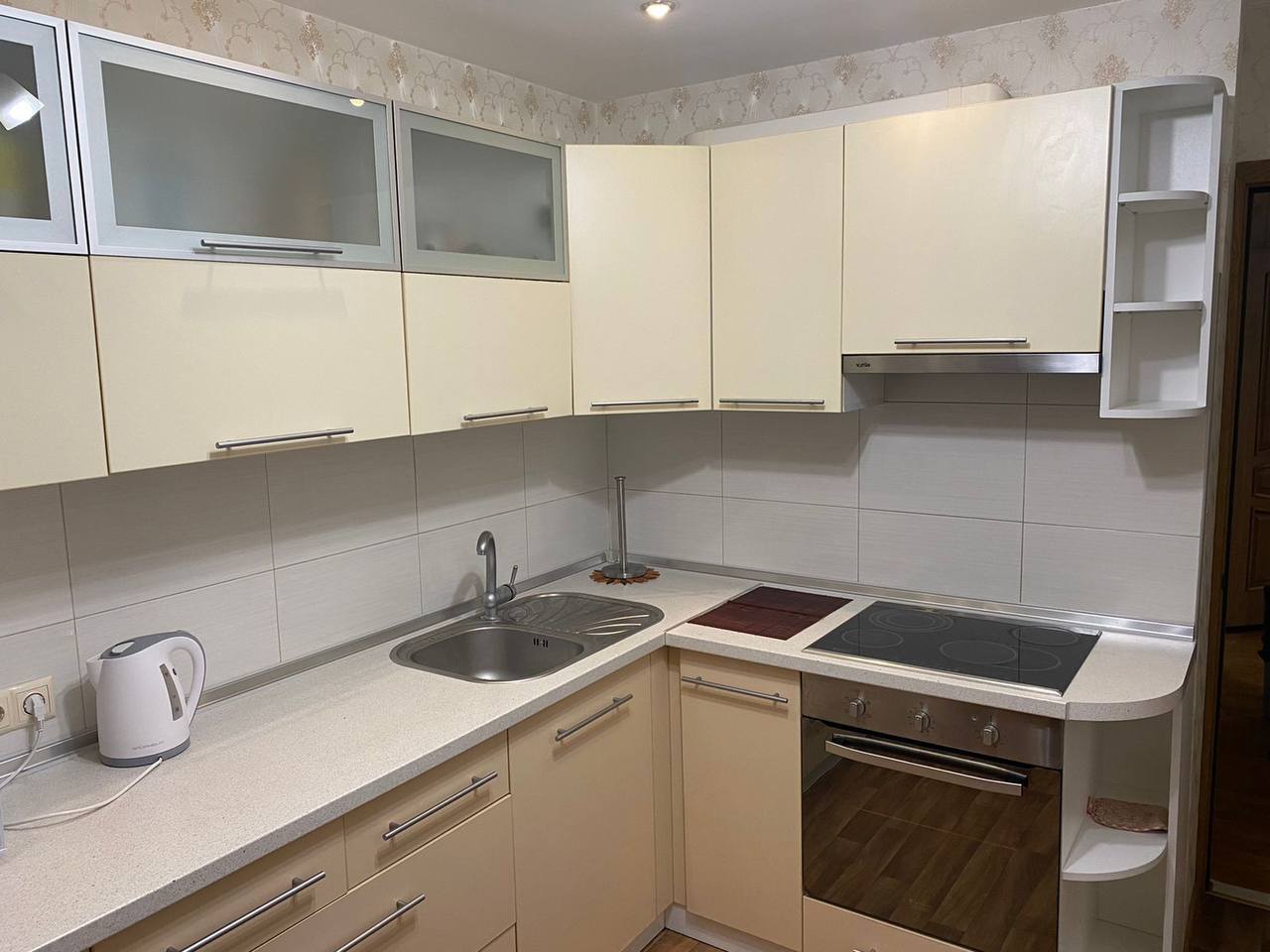 Оренда 3-кімнатної квартири 87 м², Срібнокільська вул., 20