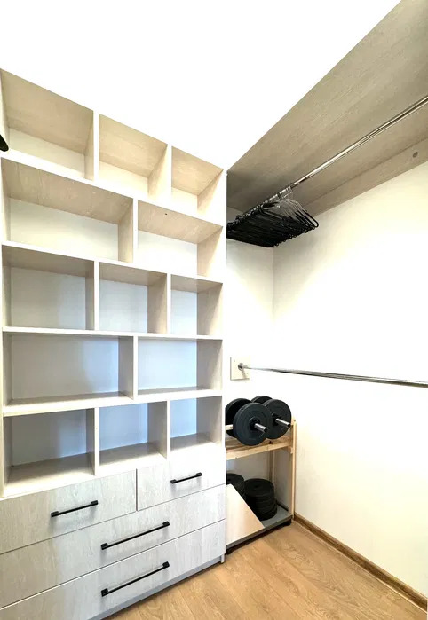 Продажа 2-комнатной квартиры 78.5 м², Драгоманова ул., 40З