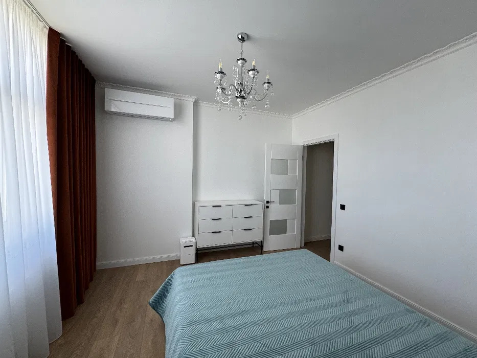 Продажа 2-комнатной квартиры 78.5 м², Драгоманова ул., 40З