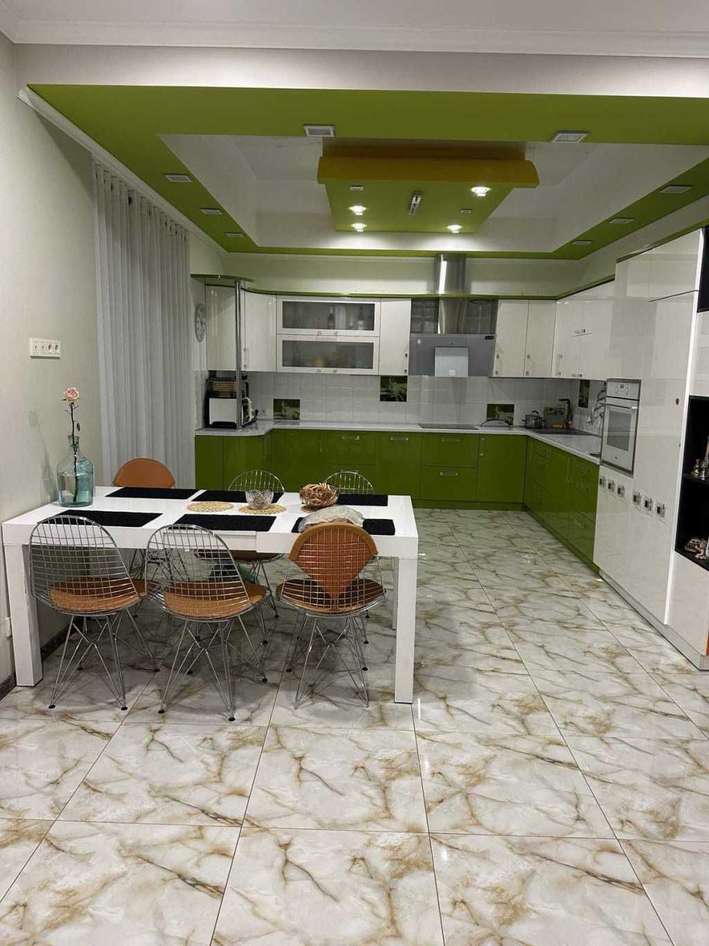 Аренда дома 220 м², Незалежності