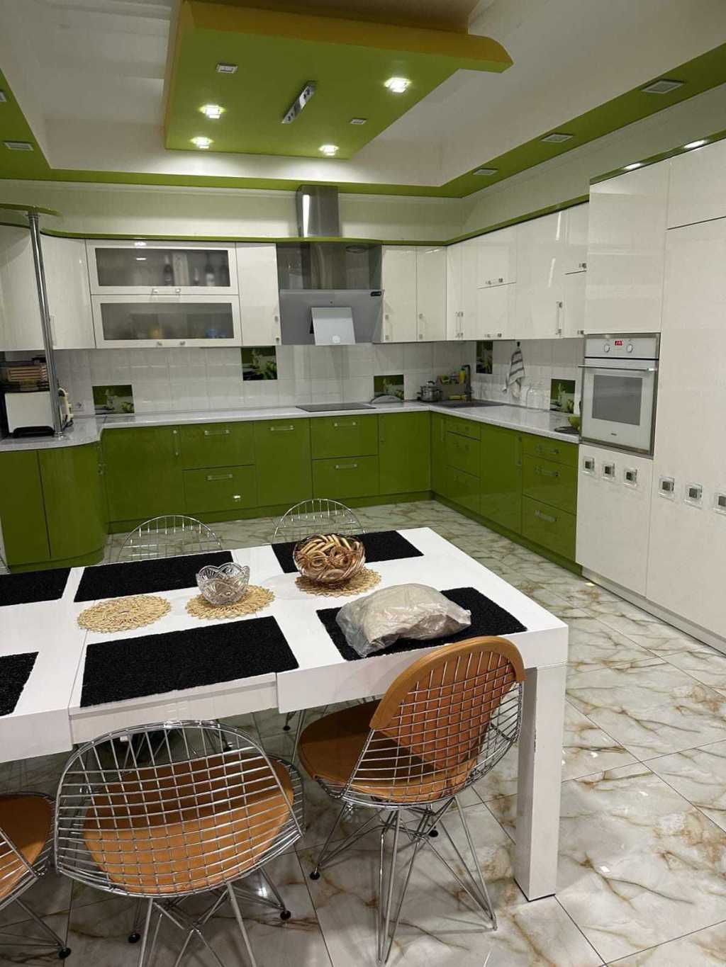 Аренда дома 220 м², Незалежності