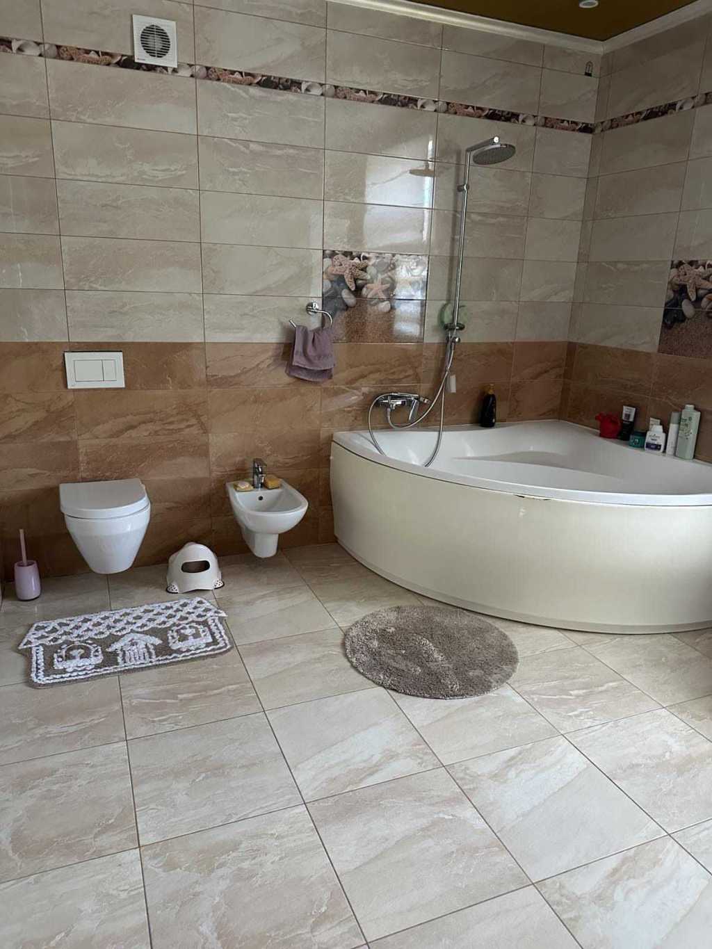 Аренда дома 220 м², Незалежності
