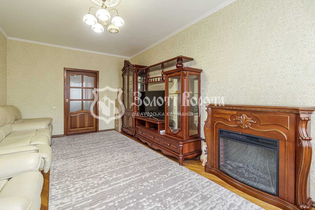 Продаж 3-кімнатної квартири 90 м², Перемоги просп., 125