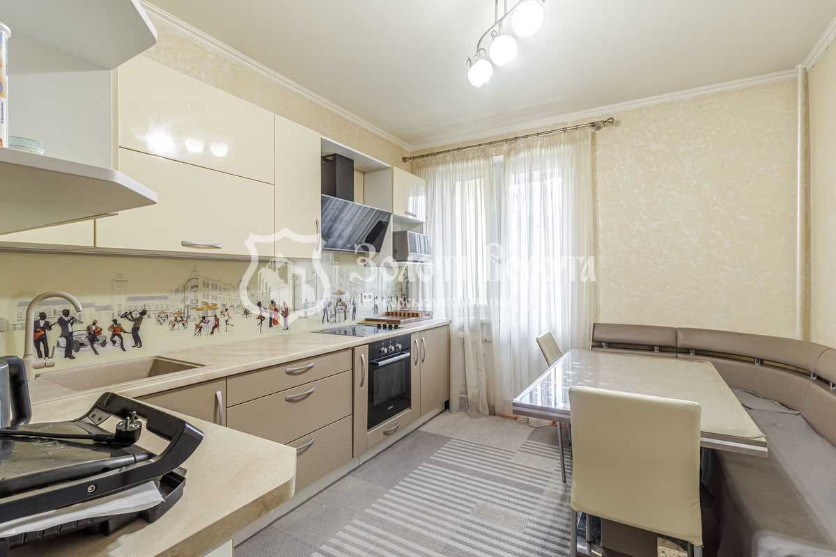 Продаж 3-кімнатної квартири 90 м², Перемоги просп., 125