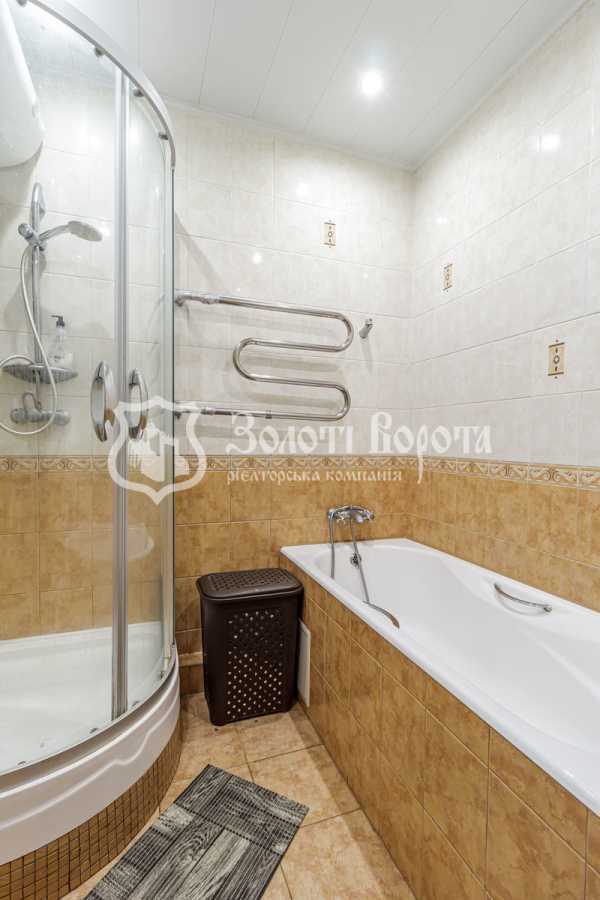 Продаж 3-кімнатної квартири 90 м², Перемоги просп., 125