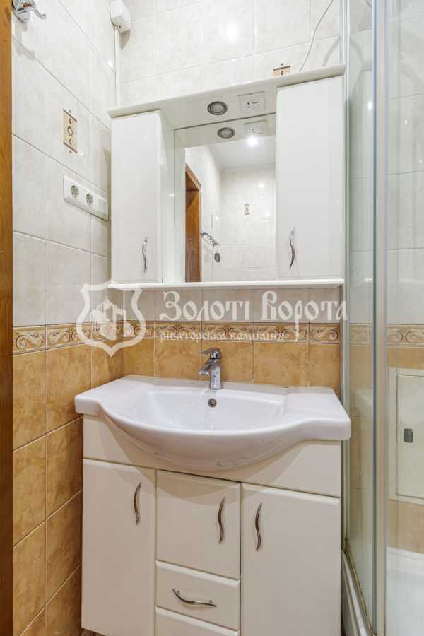 Продаж 3-кімнатної квартири 90 м², Перемоги просп., 125