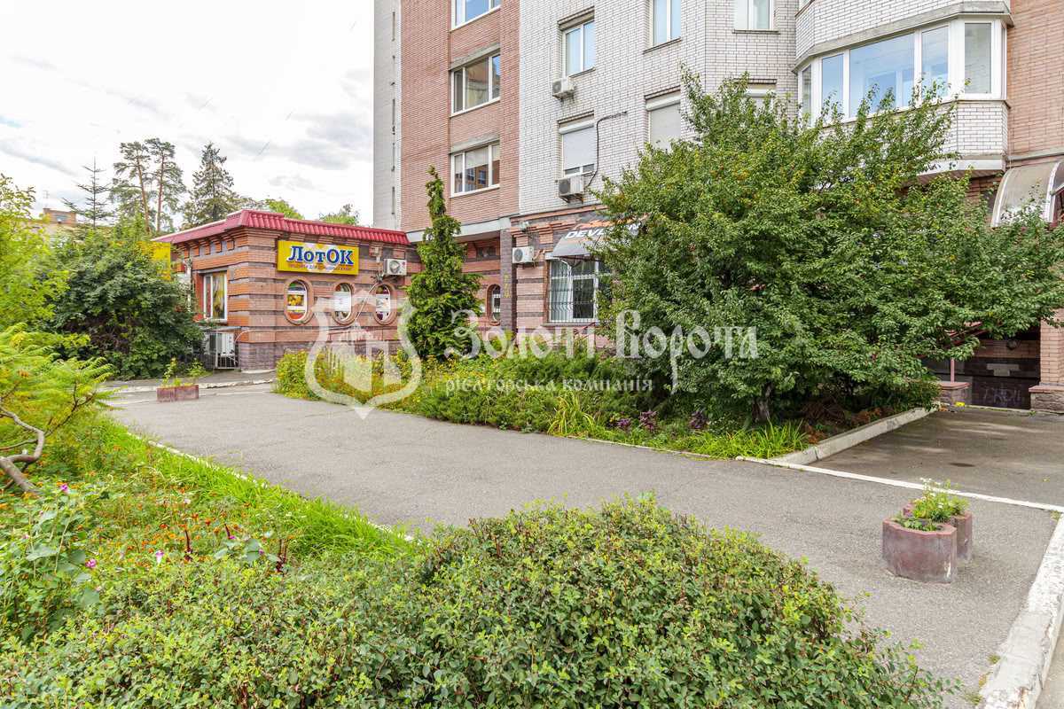 Продаж 3-кімнатної квартири 90 м², Перемоги просп., 125