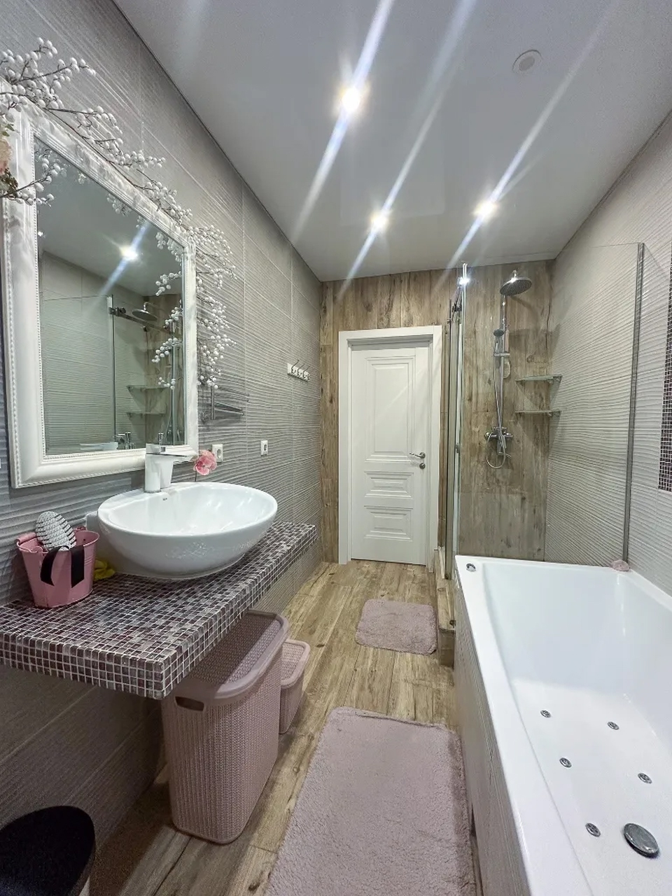 Продажа 2-комнатной квартиры 67 м²