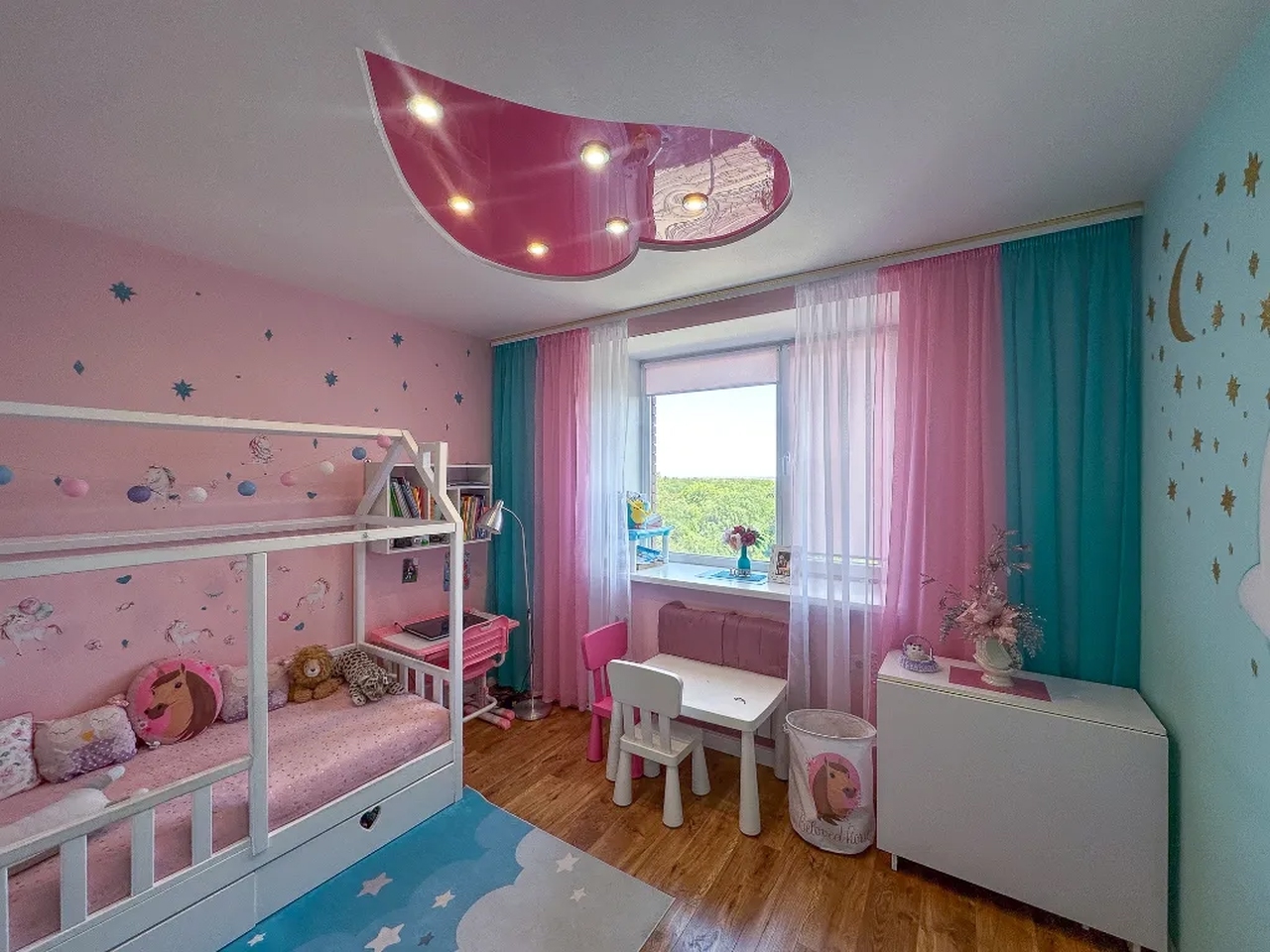 Продажа 2-комнатной квартиры 67 м²