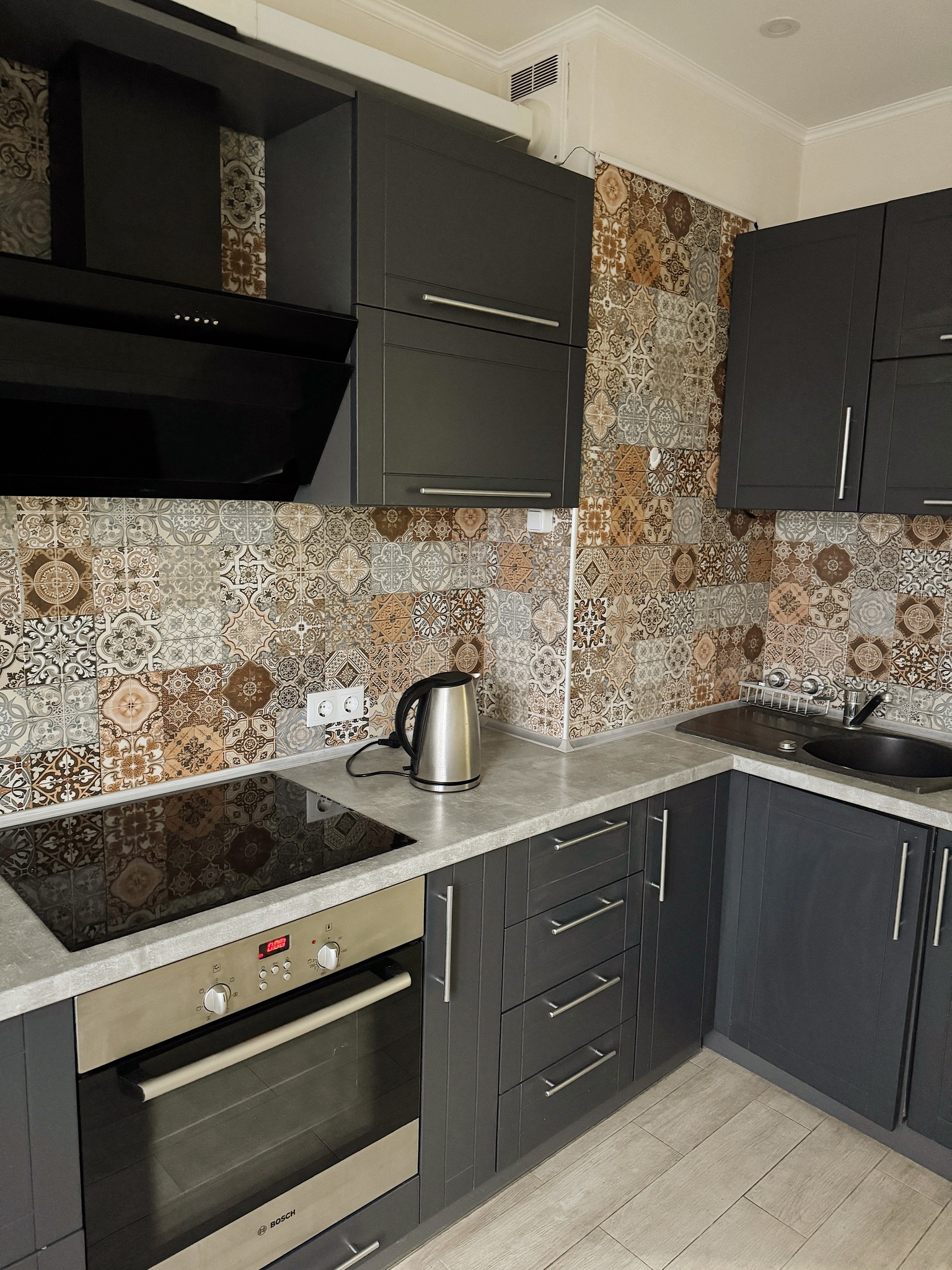 Оренда 2-кімнатної квартири 76 м², Здолбунівська вул., 13