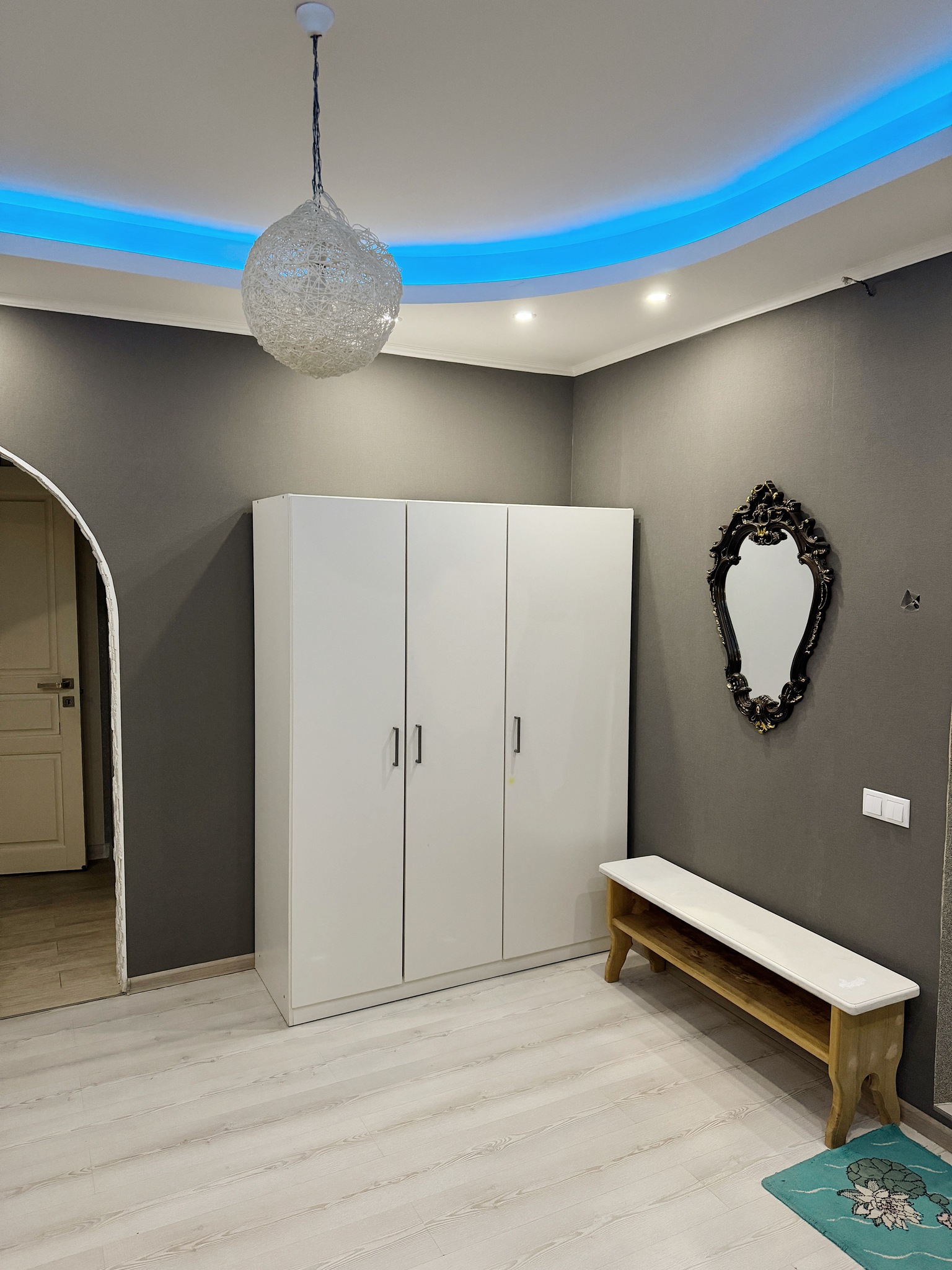 Оренда 2-кімнатної квартири 76 м², Здолбунівська вул., 13