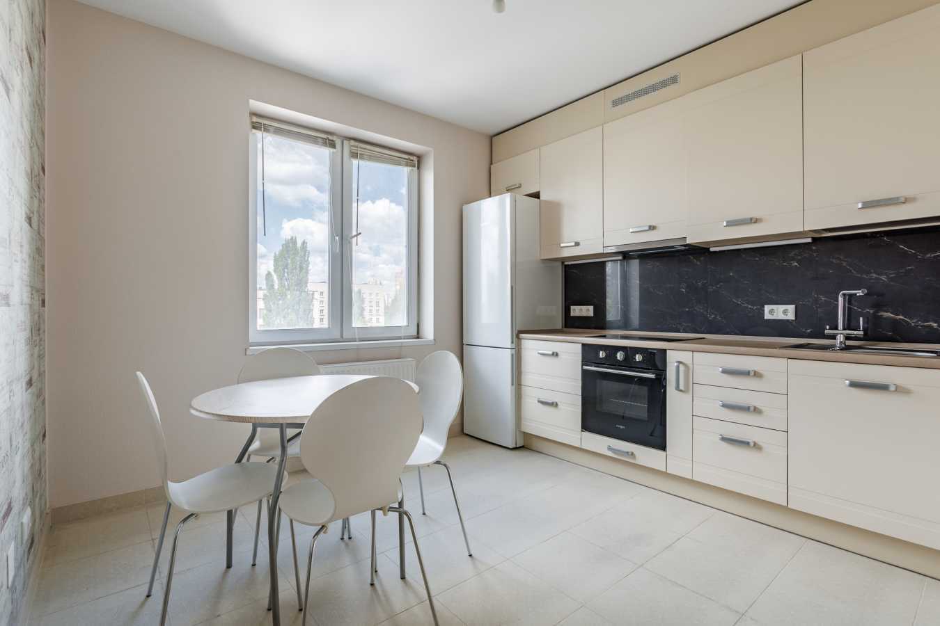 Продаж 1-кімнатної квартири 40 м², В'ячеслава Чорновола вул., 27