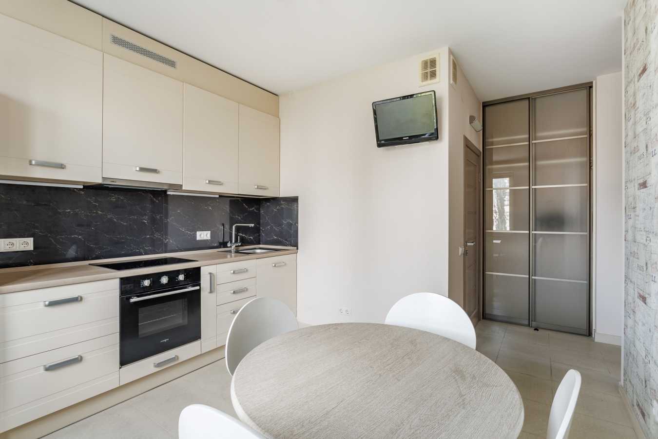 Продаж 1-кімнатної квартири 40 м², В'ячеслава Чорновола вул., 27